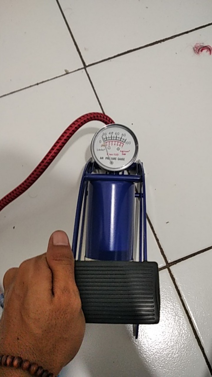 Pompa Kaki Injak Serbaguna Bola Balon Sepeda Foot Pump 100 Psi Tekanan Berfungsi Palazzo/werkline