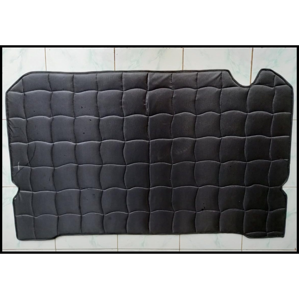 Peredam Kap Mesin Mobil Ford Everest