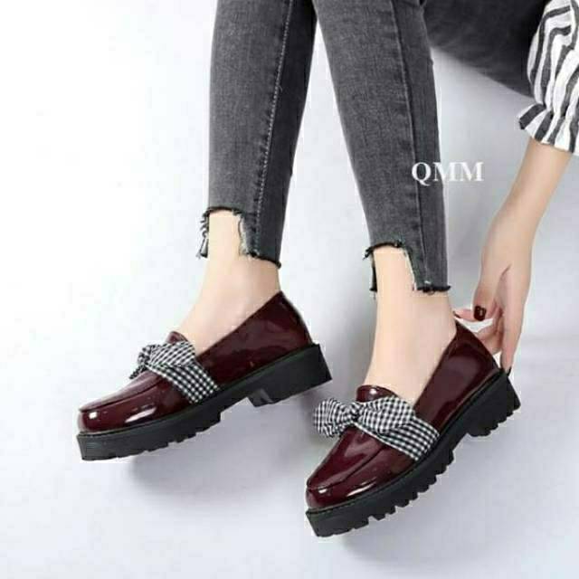 Sepatu Wanita / Docmart slofy / Sepatu Loafers Wanita / Bisa Bayar Di Tempat (Cod)