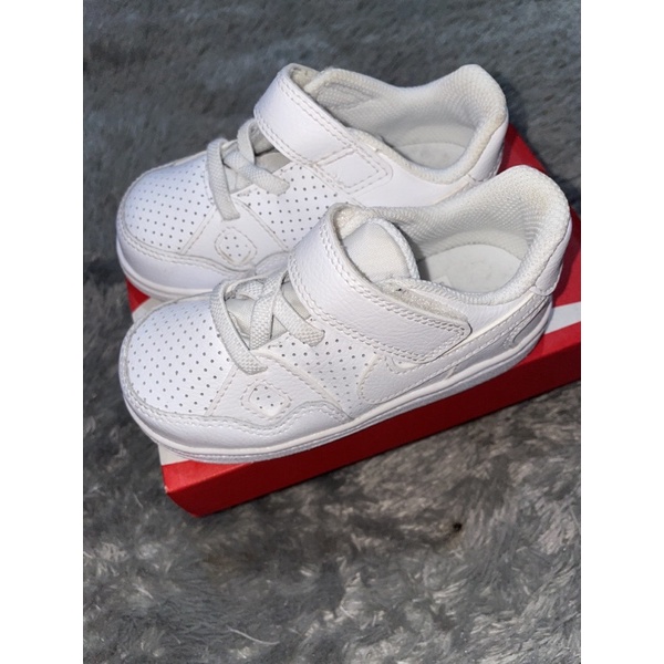 Nike son of force preloved