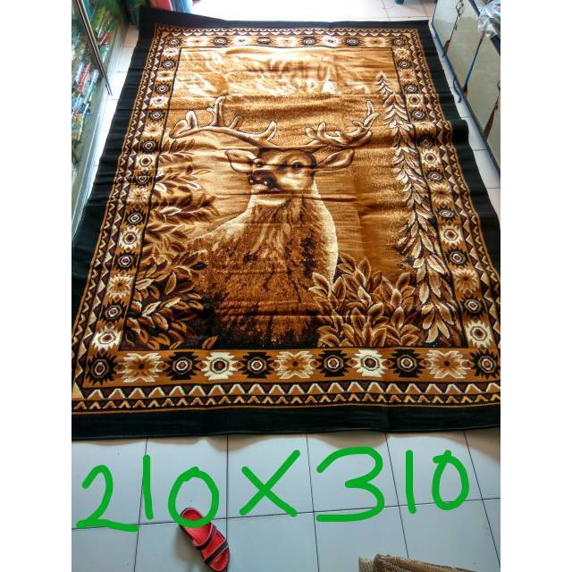 Karpet permadani motif rusa