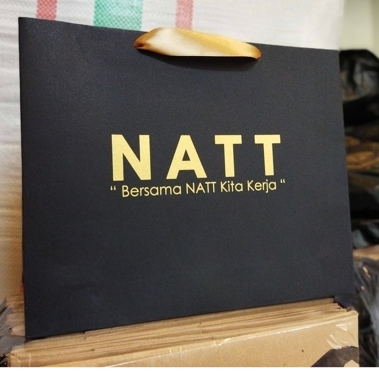 

paperbag hitam Uk P25xL6xT20 cm ,sablon 2 sisi 1 warna, tas kertas, paperbag wedding, paperbag butik