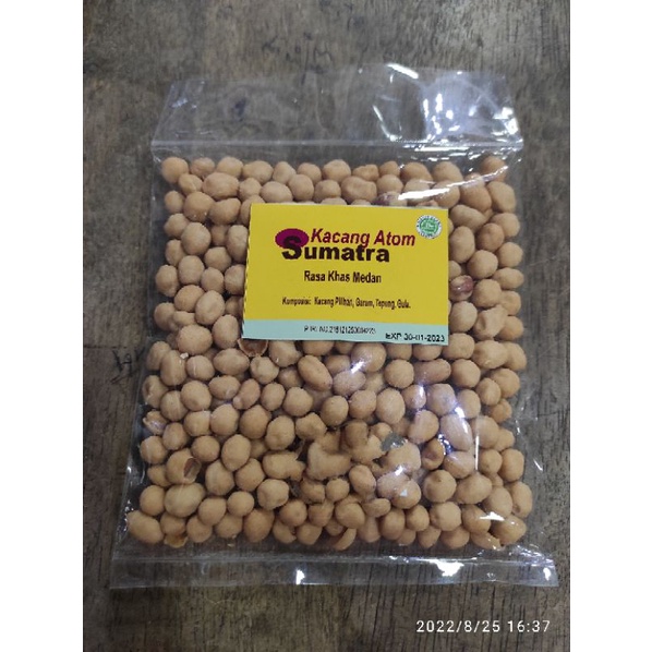 

Cemilan snack khas medan kacang atom Sumatra