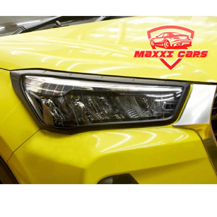 Garnish Depan Daihatsu Rocky Warna Hitam MC List Lampu Depan Daihatsu Rocky