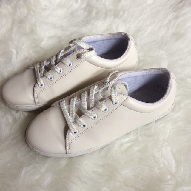 amazara white sneakers