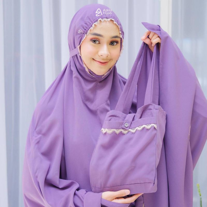 Mukena Qaisyara berbahan Wollpeach by Azkia Hijab