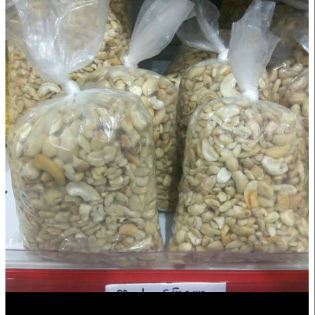 

Kacang Mede cincang repack 250gr