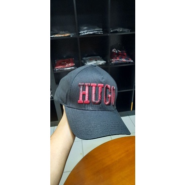 TOPI HUGO SELECTION ☆☆ WARNA HITAM DENGAN BORDIR TEBAL GRADASI WARNA MERAH HITAM ☆☆ 100% ORIGINAL