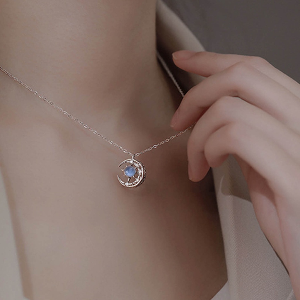 Hu Hu Hu Hu Hu Alat Bantu Pasang Kacamata♡ Kalung Rantai Liontin Bulan Sabit Bahan Alloy Untuk Wanita