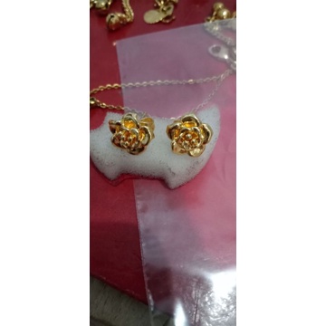 giwang/Subang bunga emas bangkok