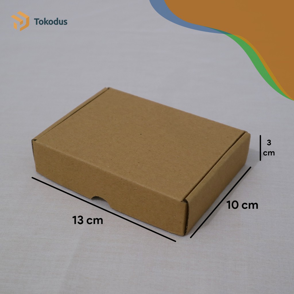 

Kardus Box Die Cut 13x10x3 cm Kardus Hampers Aksesoris (Bisa Custom) - Tokodus Bandung