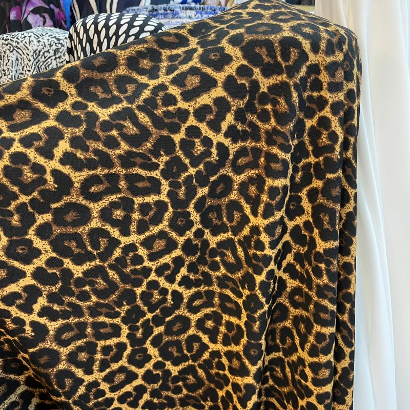 Kain wolfis/Bahan wolfis/dress/gamis/outer/motif macan