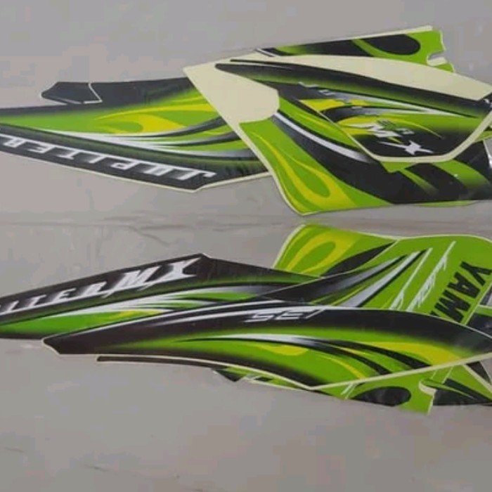 striping bodi Jupiter MX lama hijau