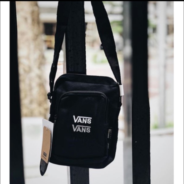 V4ns Crossbody AP Triple 3V Cross Bag Black ⁣