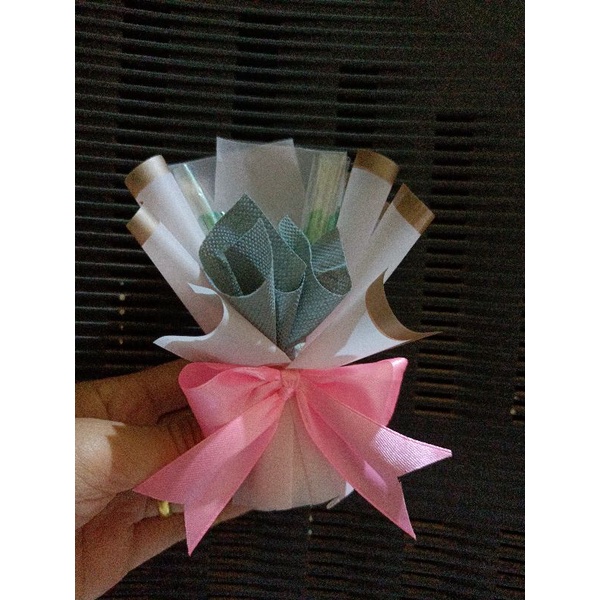 

Buket thr lebaran angpau