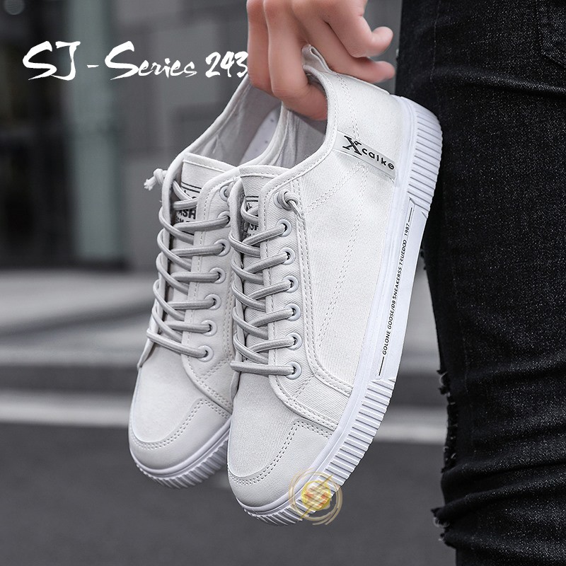 [OOS] Sepatu Sneakers Pria Casual Santai Kualitas Import Premium - 243