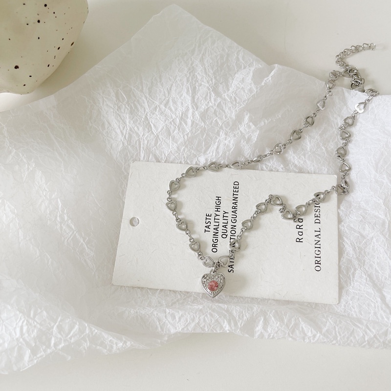 Kalung Rantai Liontin Hati Bahan Metal Warna Permen Gaya Retro Hip Hop Untuk Wanita