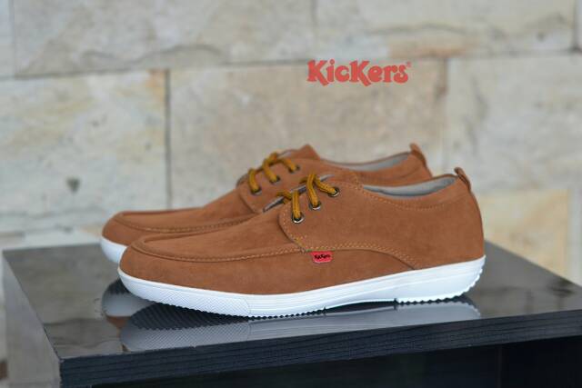 Sepatu casual santai pria kickers murah