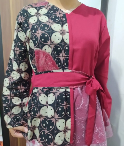 Atasan Batik Dolby Dolbi Dobby Doby Tenun Sutra Tulis Halus Katun Atbm Baron ,sarombit Atasan