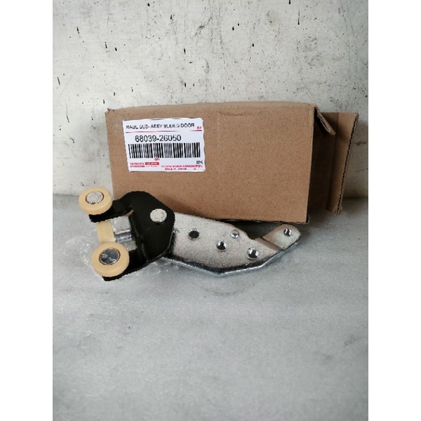 roller sliding pintu bawah kiri hiace commuter