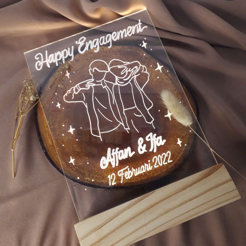 Dekorachic - Kado Wisuda Akrilik Custom LED