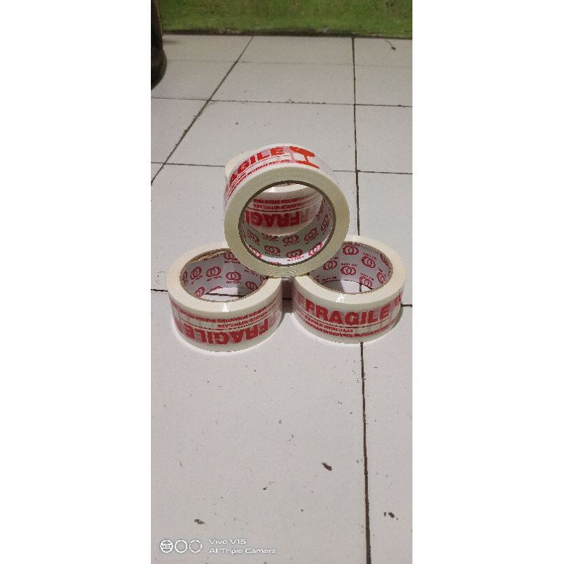 

lakban fragile putih 48 x 100 yard