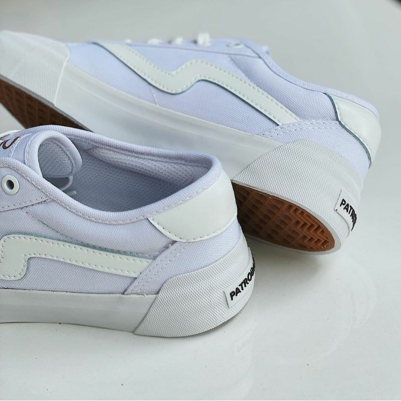 SEPATU PATROBAS NEW IVAN LOW TRIPLE WHITE ORIGINAL-2