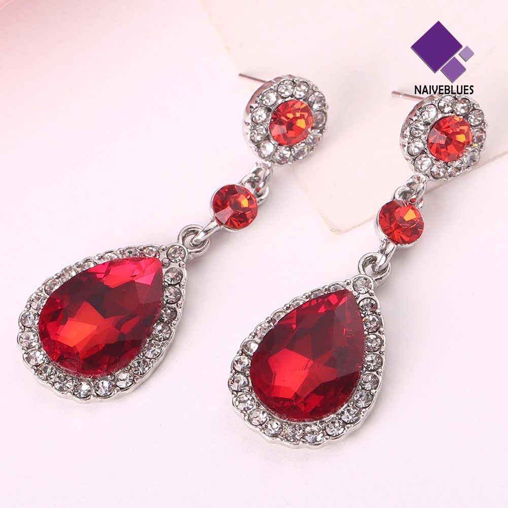 Anting Stud Panjang Bentuk Waterdrop Aksen Berlian Imitasi Untuk Wanita