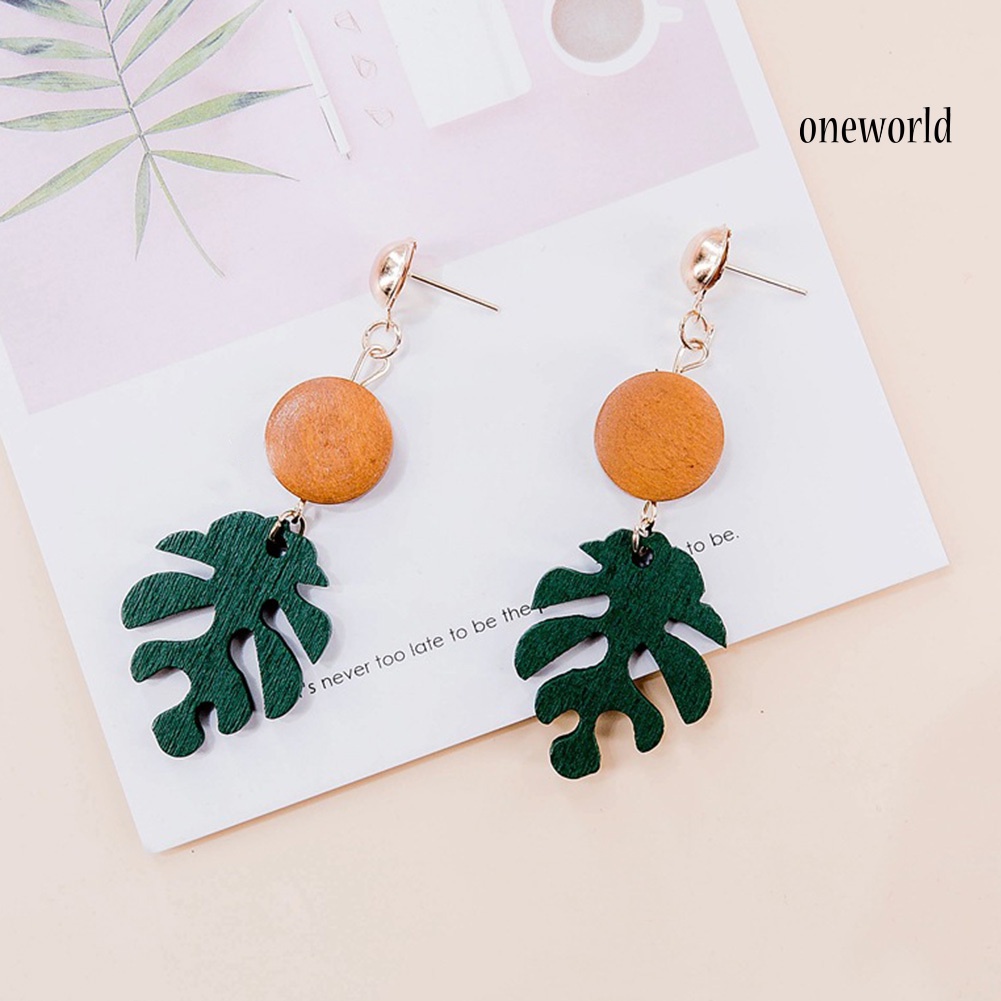 OW@ Bohemian Wooden Monstera Leaf Dangle Women Stud Earrings/Ear Clips Jewelry Gift