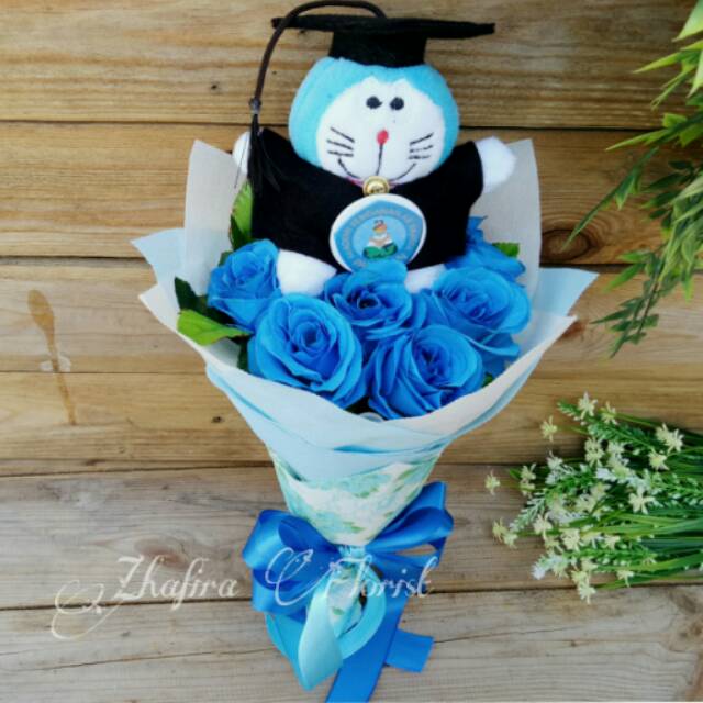Buket Bunga Wisuda+Boneka Doraemon