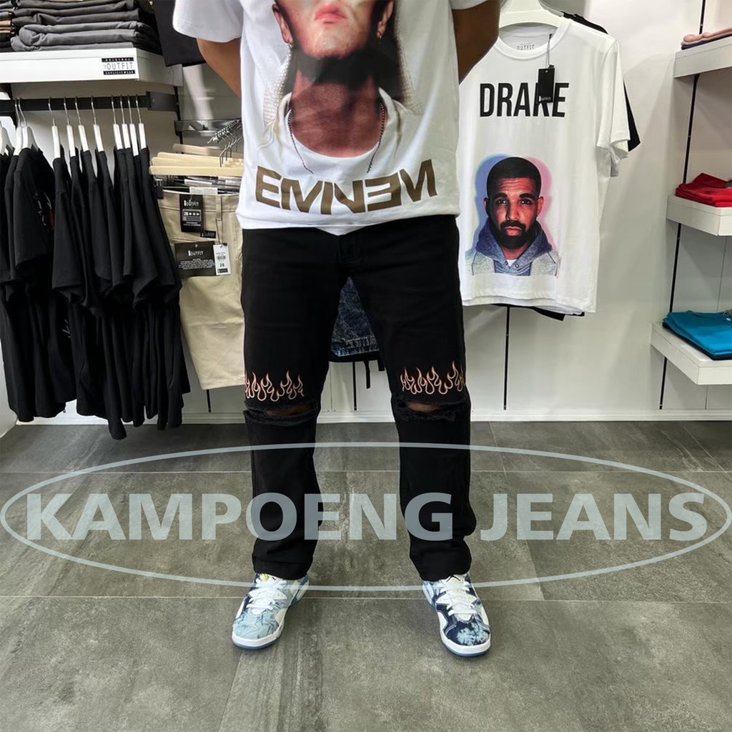 Celana Jeans Panjang Naomi Sobek Motif Fire Hitam