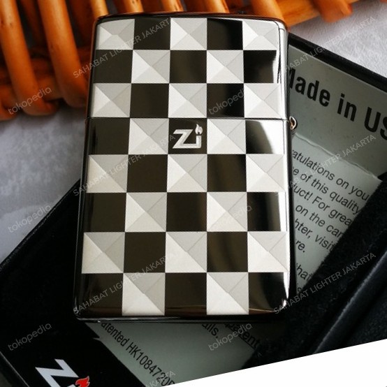 Korek Zippo Black Ice Motif Catur Chessboard Premium Grade Ori - Free Box MANCIS ZIPPO MOTIF CATUR