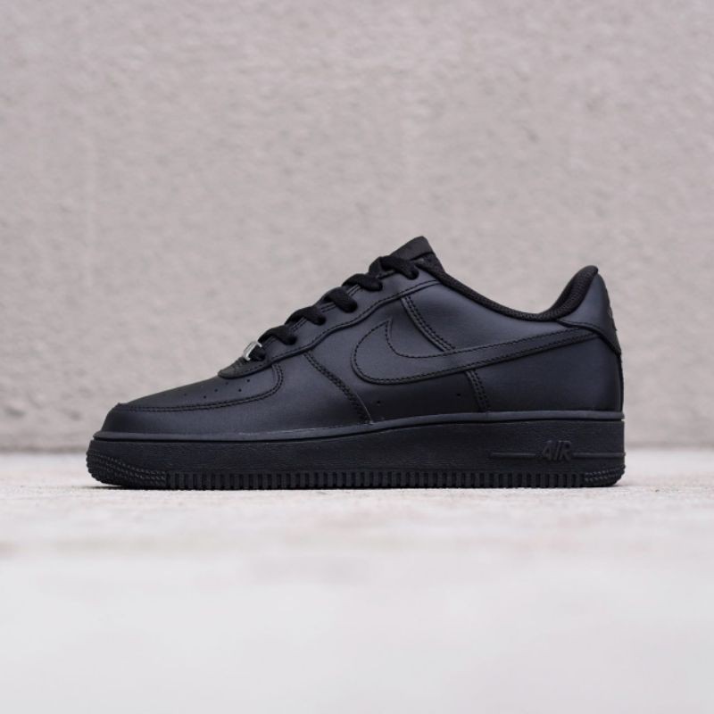 NIKE AIR FORCE 1 ALL BLACK size 39-44 100% ORIGINAL REPLACED BOX