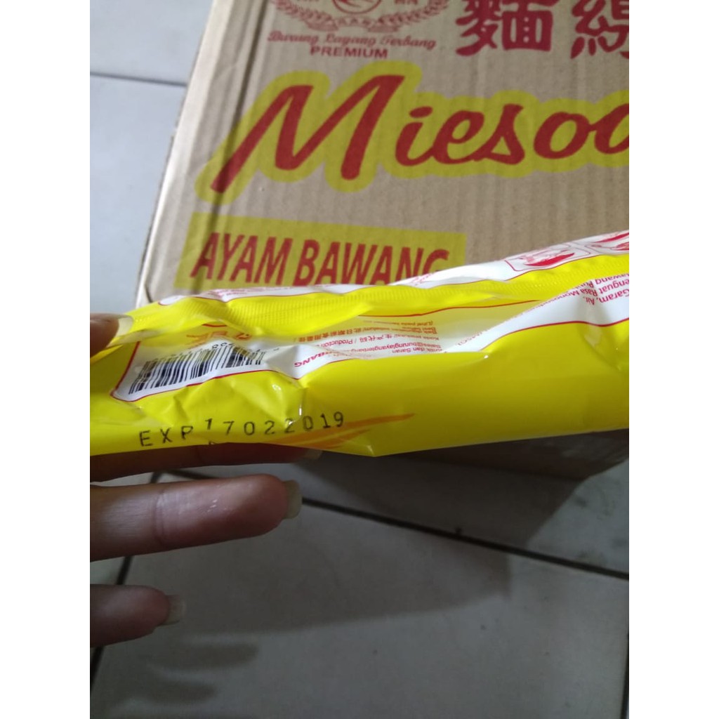 MIESOA / MISUA AYAM BAWANG CAP BURUNG LAYANG TERBANG DUS