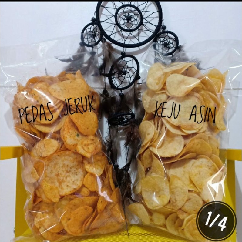 

KERIPIK KENTANG PEDAS DAUN JERUK/KEJU ASIN