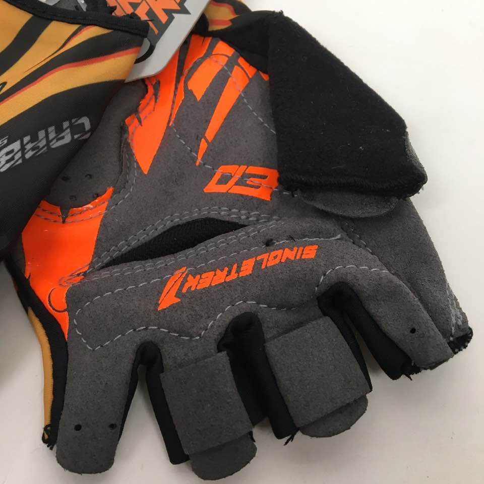 Gloves Carbon X9 Terbaru dengan padding sarung tangan pad HD-Foam yang lebih empuk nyaman dari gel