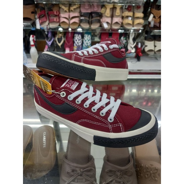 sepatu sneakers pria kanvas Trail compass original merah maroor