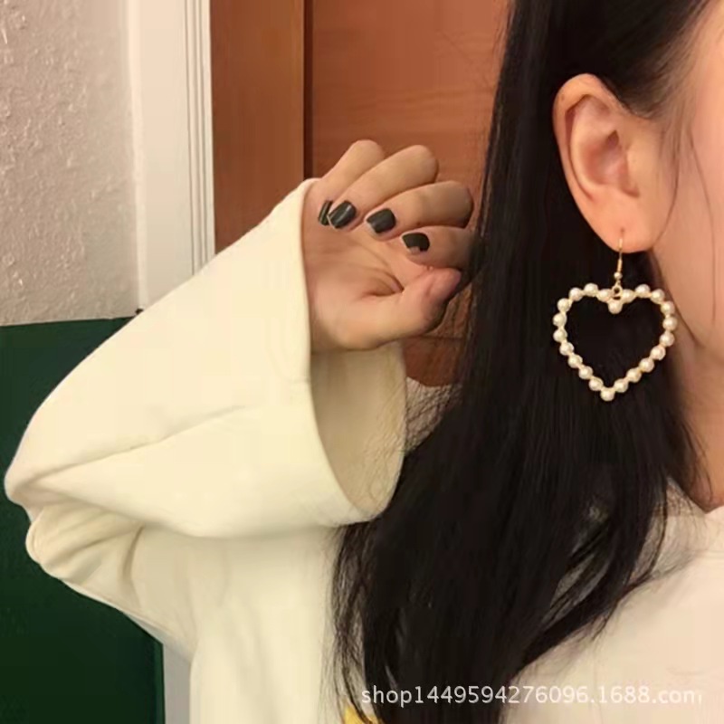 Anting Tusuk Love Aksen Mutiara Earring fashion Wanita Korea Aksesoris Fashion