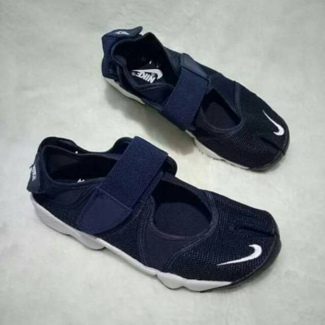 sepatu nike air rift original