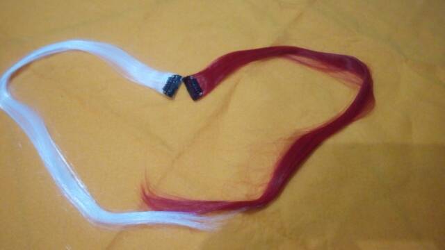 Merah putih hair clip on warna Merdeka