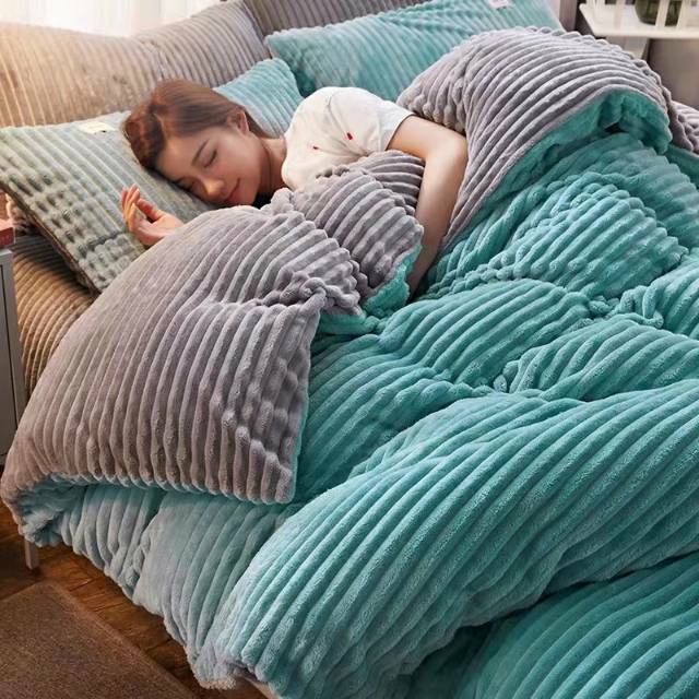 Selimut Bulu Bagus Grosir Q6Z3 Halus bisa COD Berkualitas Premium Selimut Fashion Polos Salur Ukuran
