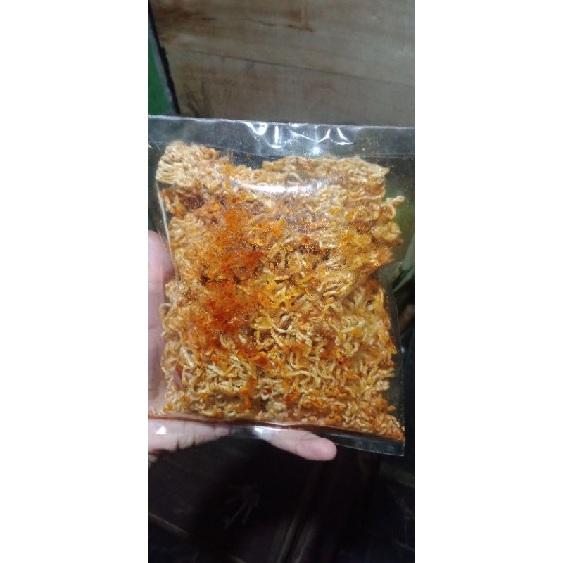 

mie kriwil pedas 250g