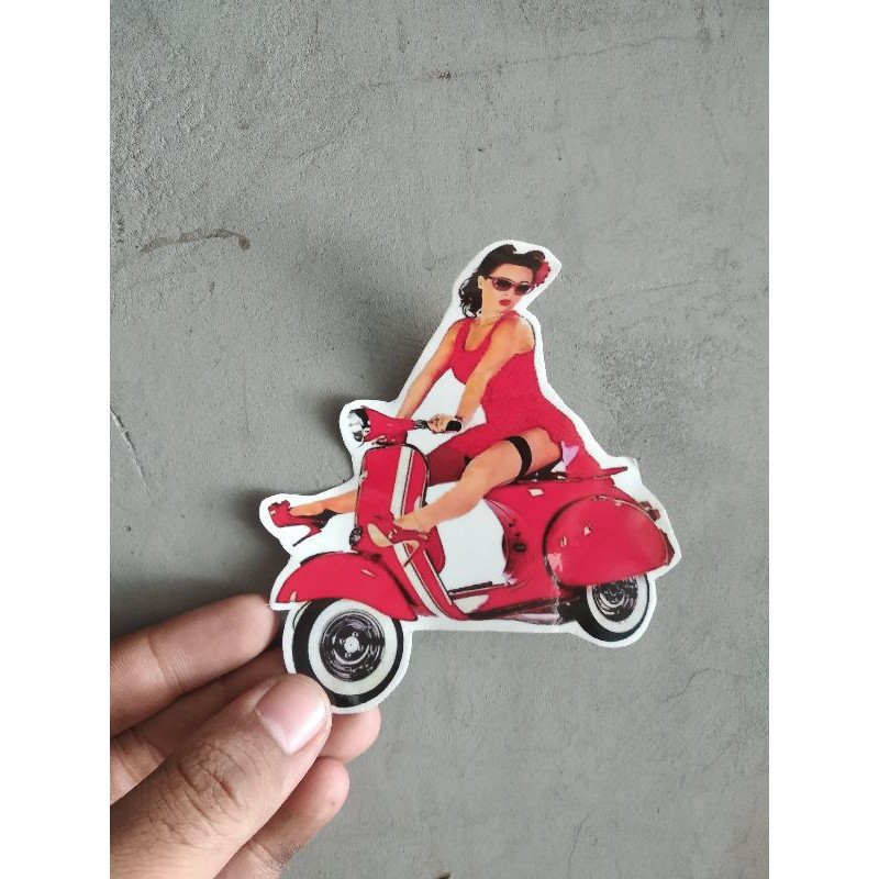 

Stiker pin up girl transparan kode 0006