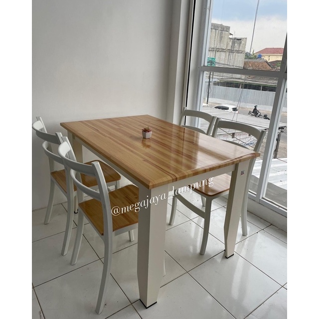 meja makan kursi 4 glossy Dtm ALMA