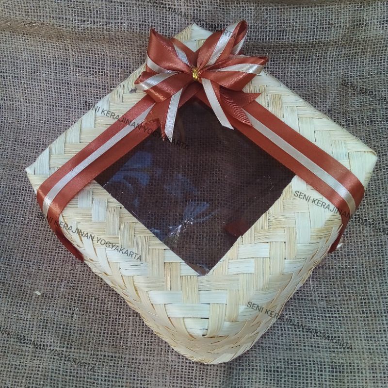 

(B015) Besek Bambu Natural 25cm Mika Pita|Makanan|Ketring|Tumbu|Gift||Hantaran|Hampers|Wadah|Parcel