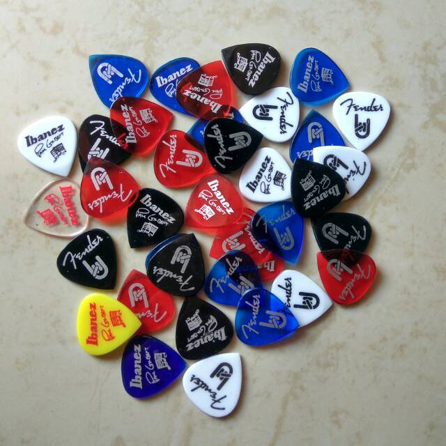 PICK GITAR 2mm WARNA WARNI