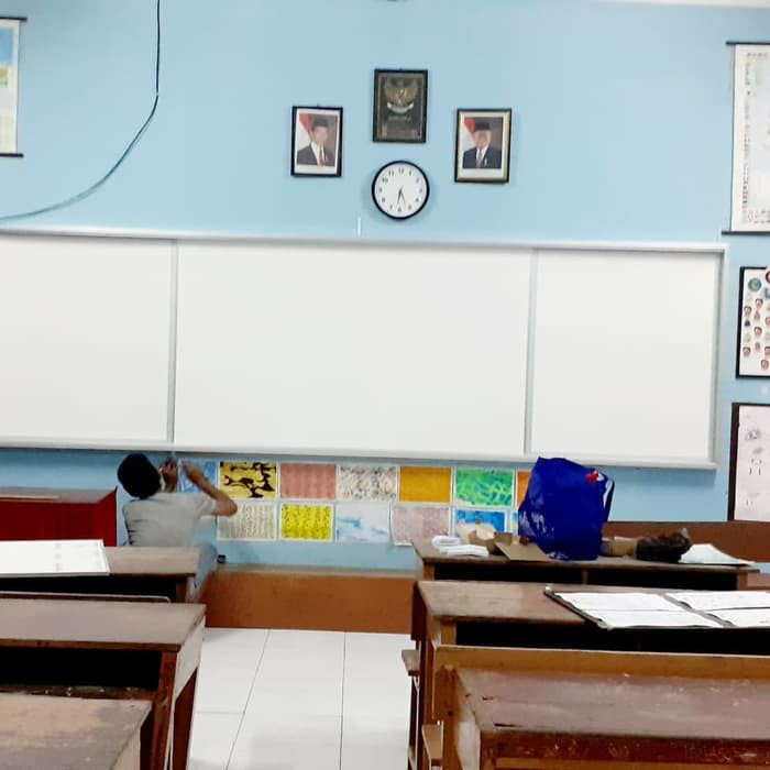 

Whiteboard SLIDDING 120 × 4 Meter