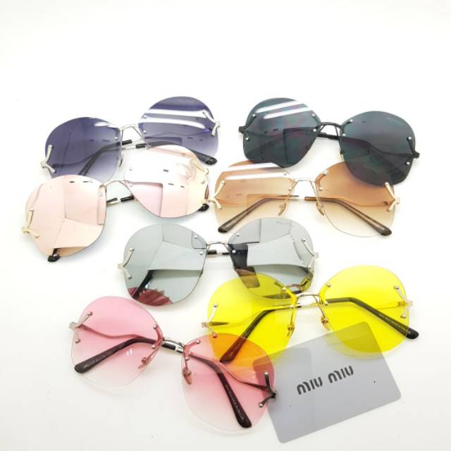 Sunglasses miumiu Amira