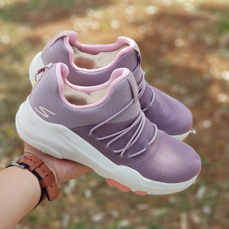 Skechers ultra one