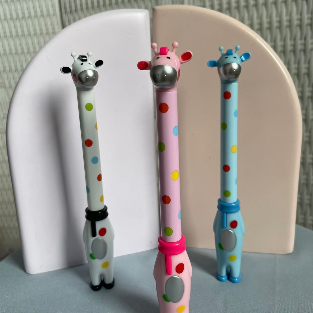 

PULPEN LUCU BENTUK JERAPAH KAKI IMUT UNIK READY 3 VARIANT BEST QUALITY PEN GEL BENTUK ANIMAL JERAPAH IMUT KUALITAS IMPORT PREMIUM